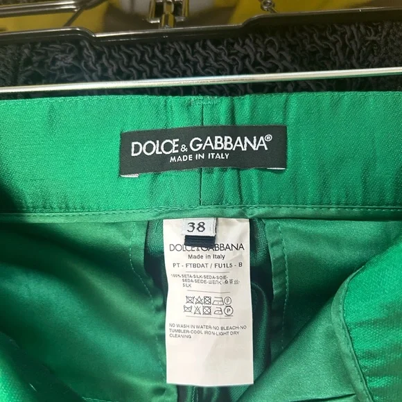 Elegant Green Suit - Picture 7 of 8